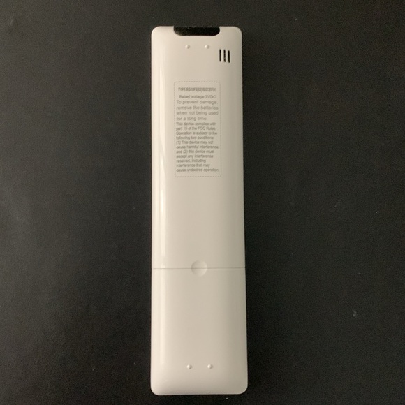 Midea Air conditioner remote control. NEW - Picture 2 of 4